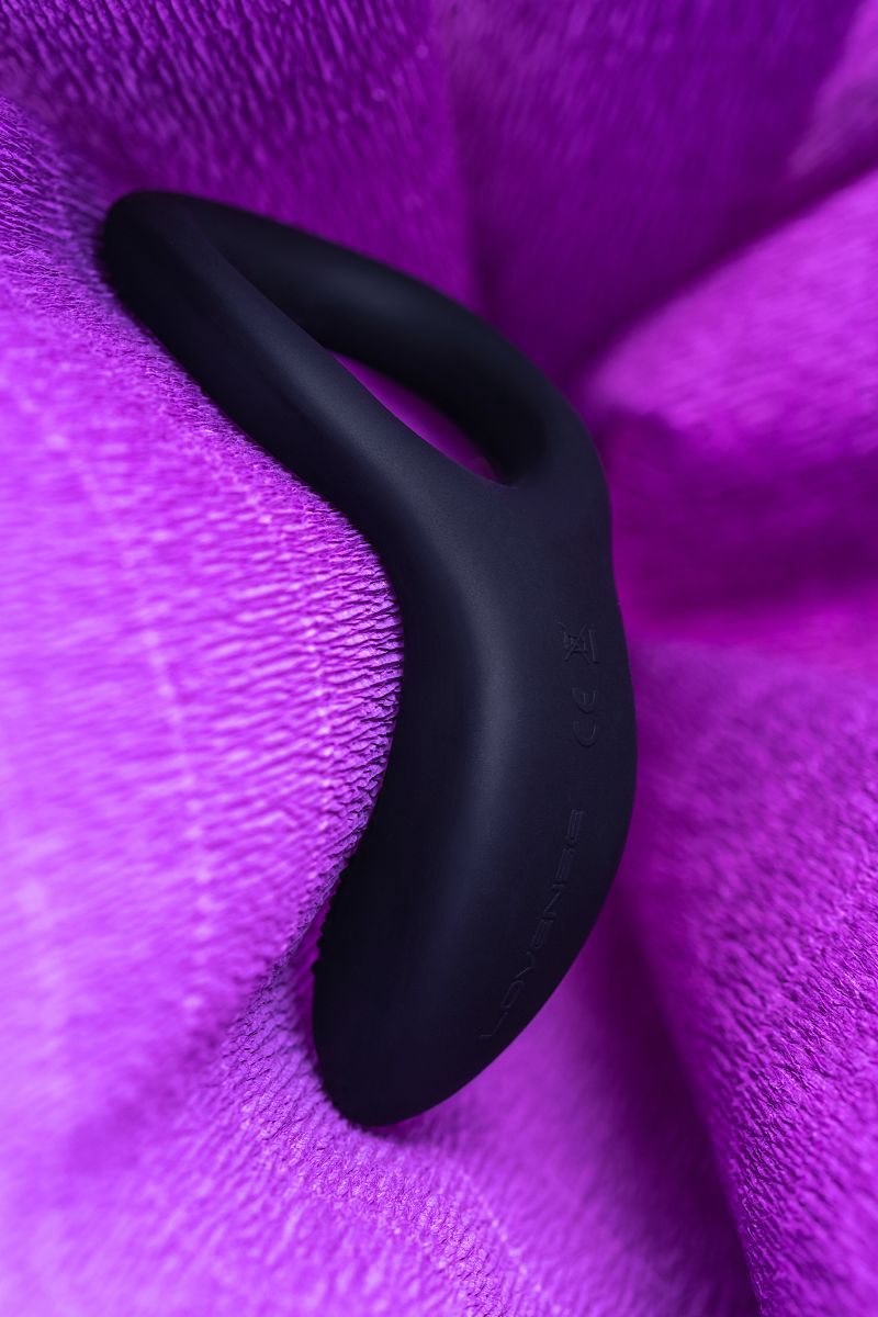 Черное эрекционное кольцо Lovense Diamo