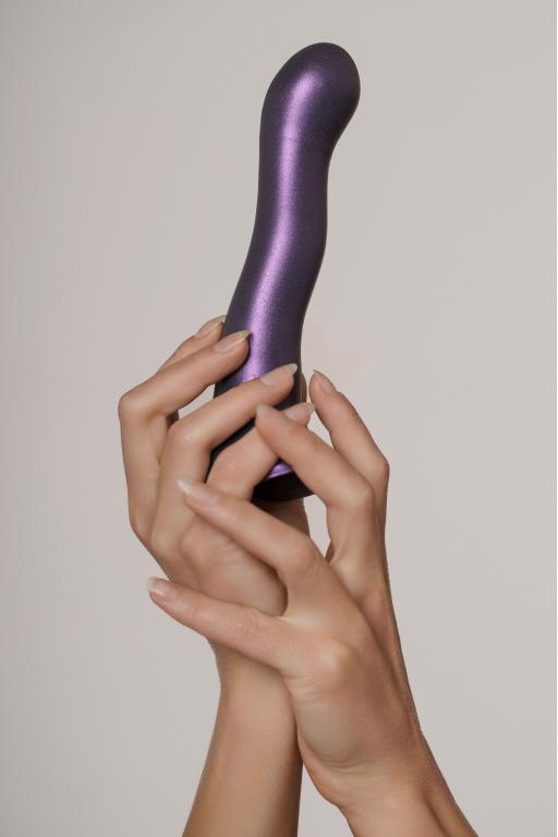 Фиолетовый фаллоимитатор Ultra Soft - 18 см.