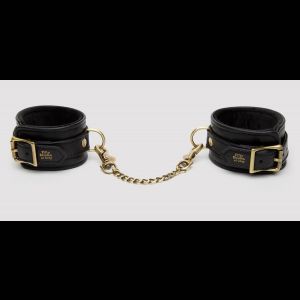 Черные оковы на ноги Bound to You Faux Leather Ankle Cuffs