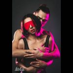 Красная маска Shy