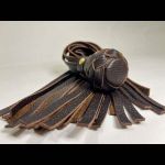 Коричневая генитальная кожаная плеть - 30 см.