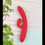 Красный тройной вибратор-кролик Ingrid с вакуумной стимуляцией и нагревом - 22,5 см.