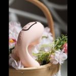 Нежно-розовый вибратор Tara с вакуумной стимуляцией и управлением через приложение