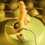 Желтая анальная вибропробка Bumble - 14,9 см.
