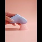 Голубой вибромассажёр на пальцы Echo 2 с функцией нагрева