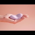 Сиреневый вибромассажёр на пальцы Echo 2 с функцией нагрева