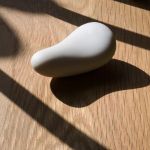 Серый вибромассажёр Opal