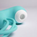 Бирюзовый вакуумный стимулятор клитора с вагинальными виброшариками