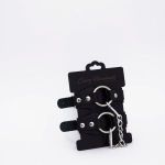 Черные кожаные оковы с кольцом