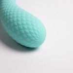 Бирюзовый вибромассажёр с деликатными токами