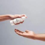 Массажный гель-смазка на силиконовой основе Allover Lubricating Massage Gel - 100 мл.
